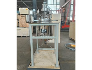 5L實(shí)驗(yàn)室反應(yīng)釜 S321材質(zhì) 已完工發(fā)往無(wú)錫