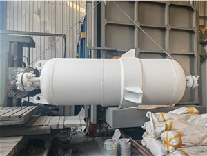 260L高壓碳鋼儲罐發(fā)往深圳
